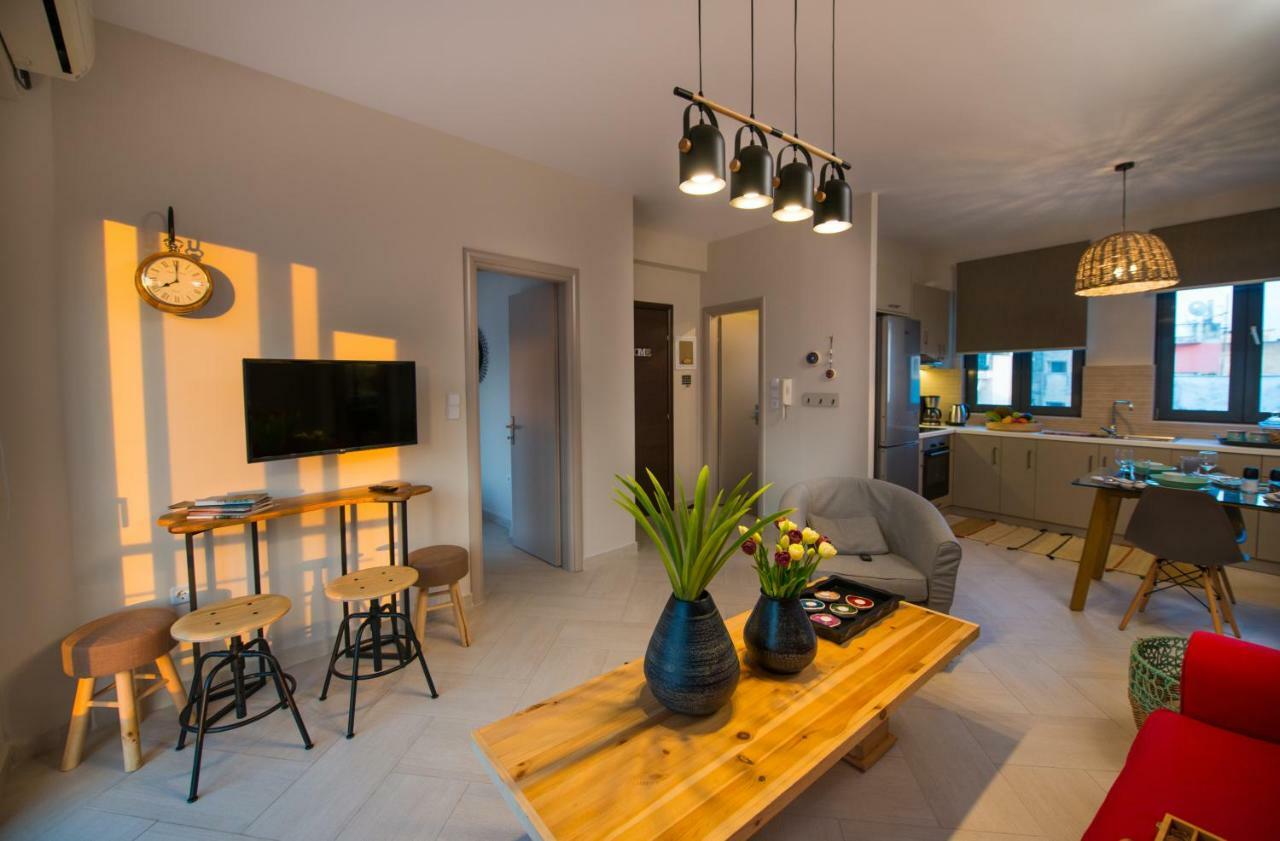 Marios Home, A Cozy And Spacious Apartment Near Downtown Prévéza Extérieur photo