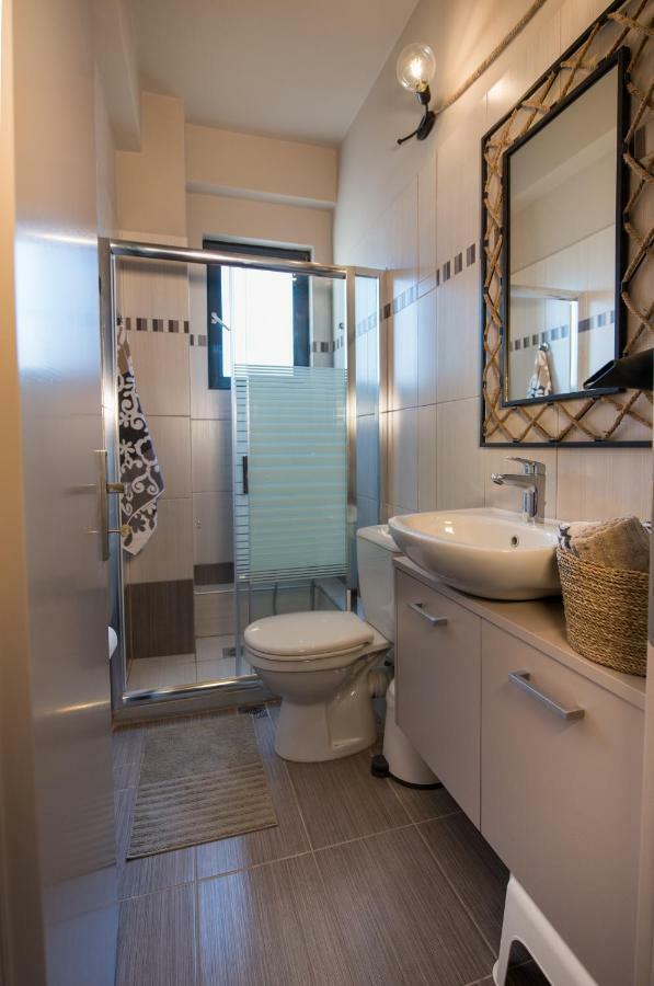 Marios Home, A Cozy And Spacious Apartment Near Downtown Prévéza Extérieur photo